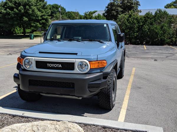 2014 FJ Cruiser Ultimate Edition for sale in milwaukee, WI – photo 8