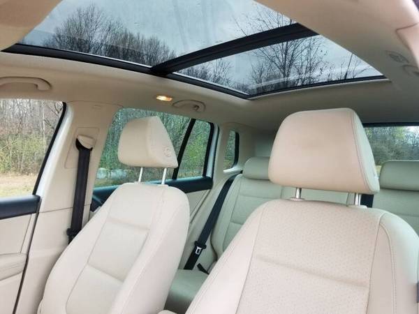 2010 VW TIGUAN 4MOTION 88K - cars & trucks - by owner - vehicle... for sale in Akron, OH – photo 15