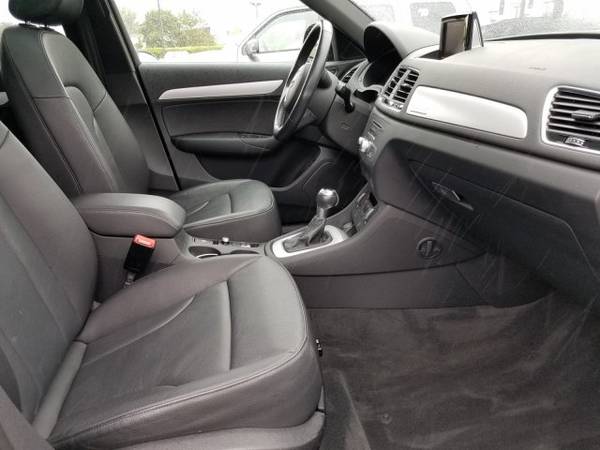 2017 Audi Q3 Premium SKU:HR000206 SUV for sale in Westmont, IL – photo 22