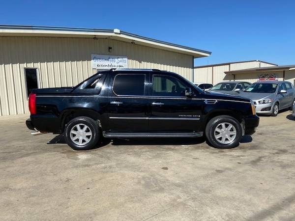 2007 Cadillac Escalade EXT AWD FREE WARRANTY!!! **FREE CARFAX** -... for sale in Catoosa, OK – photo 3
