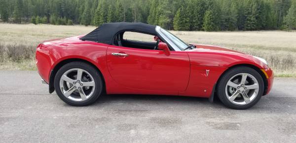 2006 Pontiac Solstice, 4588 miles, As new! - - by for sale in Lakeside, MT – photo 3