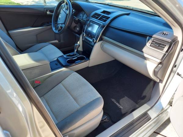 2014 Toyota Camry Low milage for sale in Orland Park, IL – photo 6