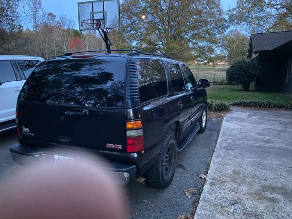 2005 GMC Yukon SLT 4WD - NEW 5.3 Engine - cars & trucks - by owner -... for sale in Matthews, NC – photo 3