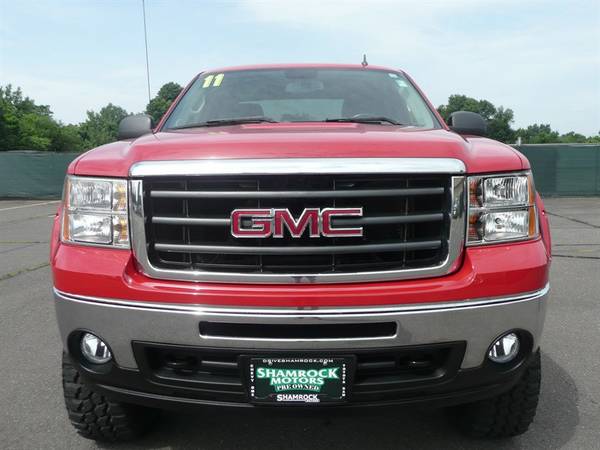 2011 GMC SIERRA 1500: 7 LIFT -NEW WHEELS -NEW 35 TIRES for sale in East Windsor, IL – photo 8