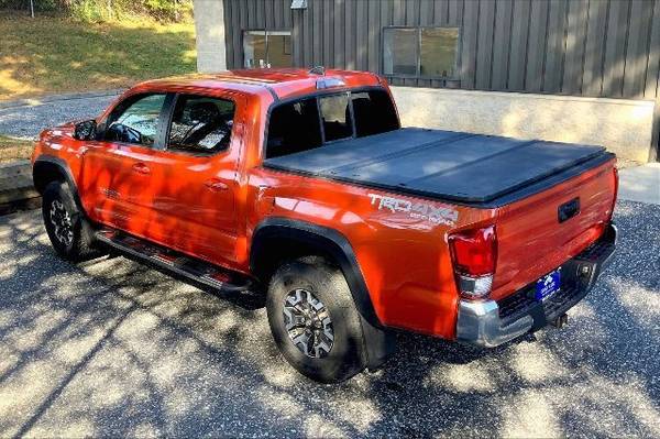 2016 Toyota Tacoma Double Cab TRD Off-Road Pickup 4D 5 ft Pickup -... for sale in Finksburg, MD – photo 8