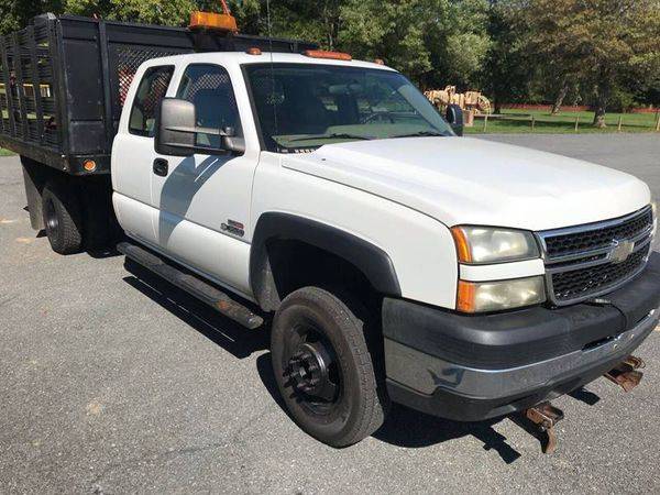 2006 Chevrolet Chevy Silverado 3500 4X2 4dr Extended Cab Huge Diesel... for sale in Woodsboro, MD – photo 4