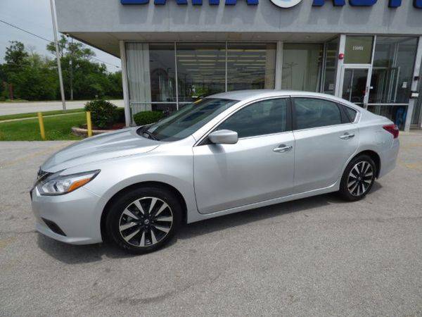 2018 Nissan Altima 2.5 SV Holiday Special for sale in Burbank, IL – photo 3