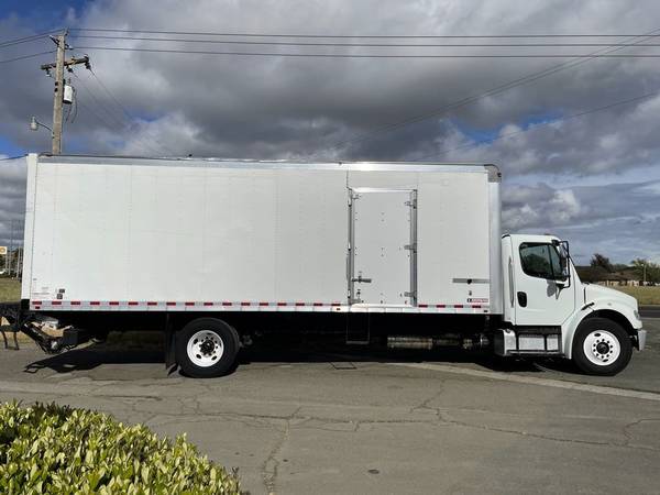 2016 Freightliner M2 106 - - by dealer - vehicle for sale in Fairfield, CA – photo 2
