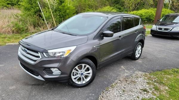 2017 Ford Escape SE - - by dealer - vehicle automotive for sale in Georgetown, KY – photo 4