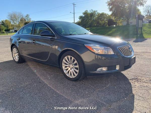 2011 Buick Regal CXL Turbo - 2XT 6-Speed Automatic - cars & trucks -... for sale in Fort Atkinson, WI – photo 3