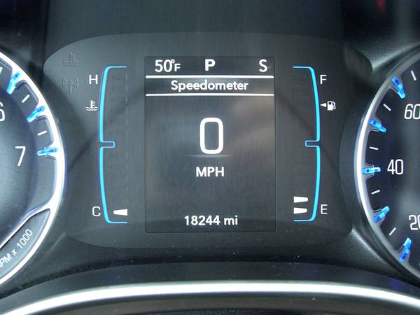 ★ 2020 CHRYSLER PACIFICA TOURING L with REMAINING FACTORY WARRANTY -... for sale in Feeding Hills, MA – photo 11