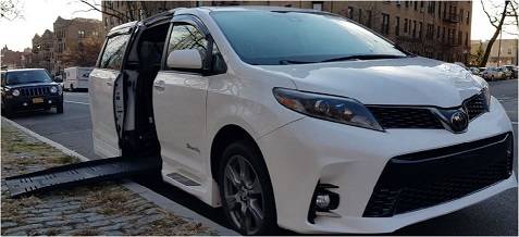 2018 Toyota Sienna XLE Braun Mobility Wheelchair Accessible 14k for sale in Idaho Falls, ID – photo 2