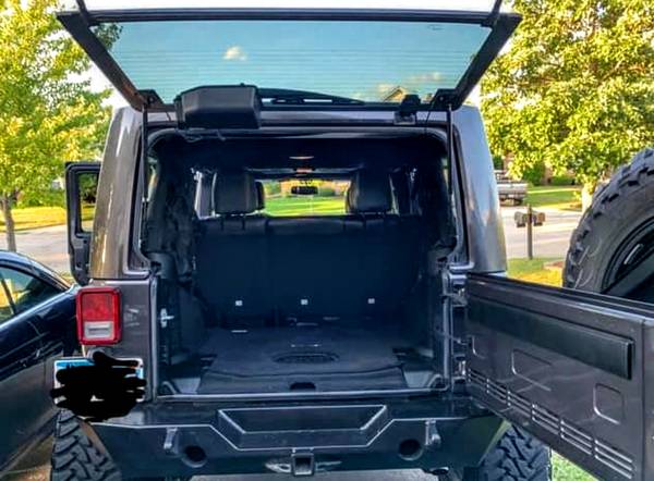 2017 Jeep Wrangler Unlimited Rubicon 4×4 (Only 14k Miles) - cars &... for sale in Loves Park, IL – photo 10