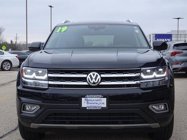 2019 Volkswagen Atlas 3.6L V6 SEL 4MOTION - cars & trucks - by... for sale in Barrington, IL – photo 2