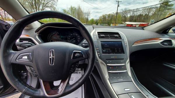 2014 LINCOLN MKZ, 2 0L 4cyl, AUTOMATIC - - by dealer for sale in Derry, NH – photo 13
