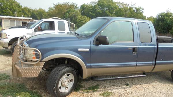 2005 Ford F-250 Lariat Extended Cab 4X4 6.8 V-10 - cars & trucks -... for sale in Lancaster, TX – photo 4