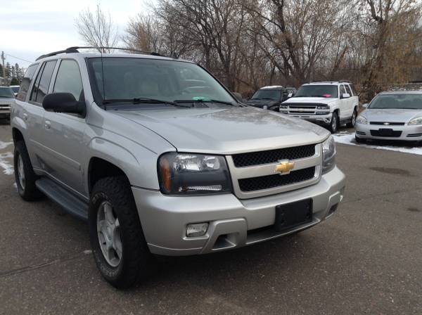 2006 Chevy Trail Blazer LT - cars & trucks - by dealer - vehicle... for sale in Cambridge, MN – photo 6