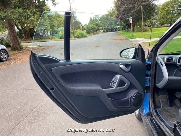2009 Smart FORTWO PASSION - cars & trucks - by dealer - vehicle... for sale in Eugene, OR – photo 6