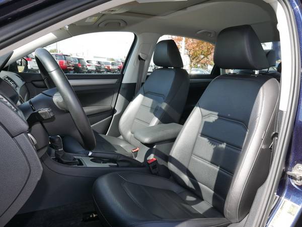 2015 Volkswagen Passat 2.0L TDI SE w/Sunroof for sale in Inver Grove Heights, MN – photo 19