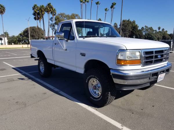 1992 Ford F150 4x4 reg cab, short bed, clean OBS, low miles, video -... for sale in Long Beach, CA – photo 3