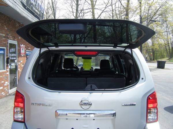 2011 Nissan Pathfinder Silver Edition 4WD - - by for sale in Lowell, MA – photo 20