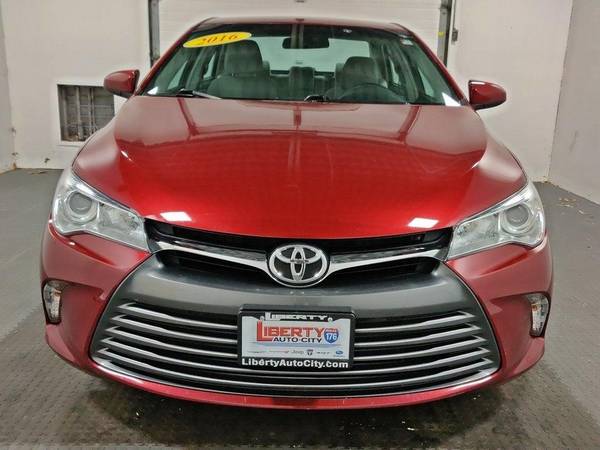 2016 Toyota Camry XLE Financing Options Available!!! - cars & trucks... for sale in Libertyville, IL – photo 2