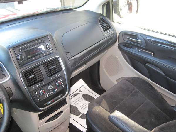 1495 Down & 295 Per Month on this 2013 DODGE GRAND CARAVAN SXT for sale in Modesto, CA – photo 19