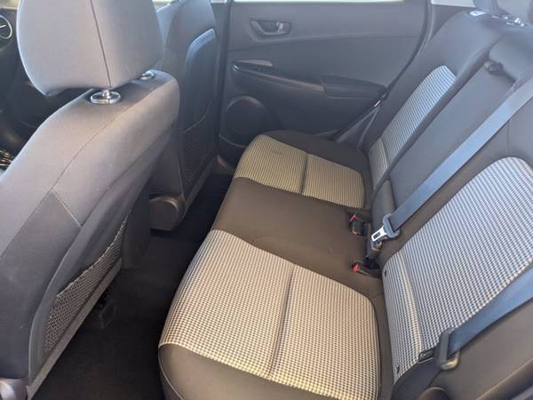 2019 Hyundai Kona SE SKU: KU302278 SUV - - by dealer for sale in North Phoenix, AZ – photo 17