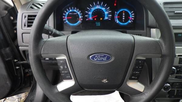 2012 Ford Fusion SE - - by dealer - vehicle automotive for sale in Uniontown, PA – photo 17