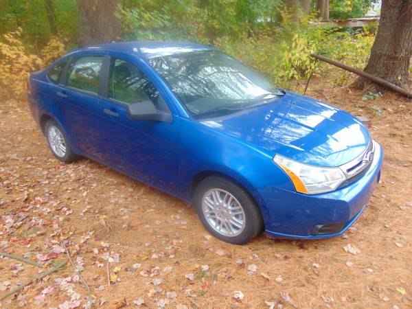 2010 Ford Focus - cars & trucks - by owner - vehicle automotive sale for sale in Oxford, MA – photo 2