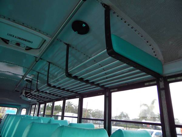 International SHUTTLE Passenger BUS Van Party Limousine SHUTTLE BUS... for sale in West Palm Beach, FL – photo 14