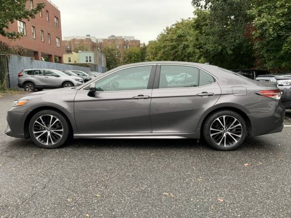 2019 Toyota Camry SE - cars & trucks - by dealer - vehicle... for sale in Brooklyn, NY – photo 3