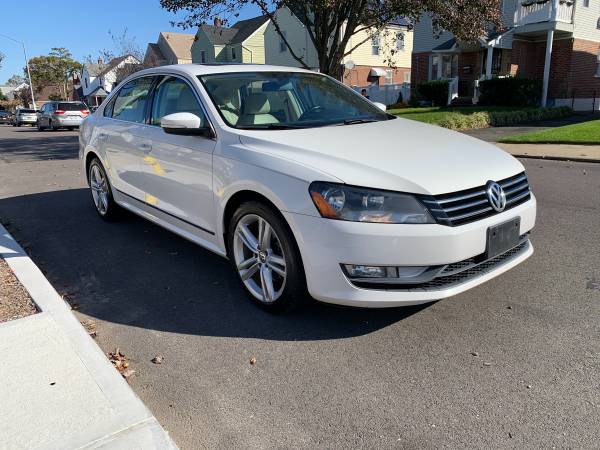 2015 VOLKSWAGEN PSSSAT SE 1.8L 4cyl Sedan ** Mint Condition ** -... for sale in Elmont, NY – photo 3