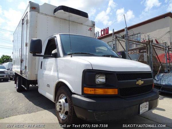2014 Chevrolet Chevy Express 4500 Refrigerated Reefer Box Van for sale in Paterson, CT – photo 3