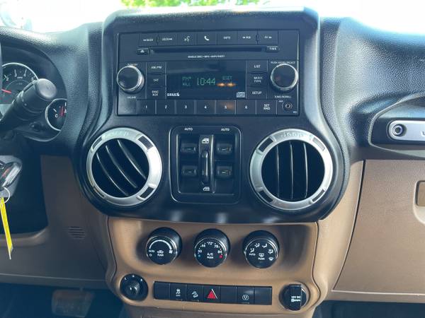 2014 Jeep Wrangler Unlimited - Summer WYA for sale in KERNERSVILLE, NC – photo 7