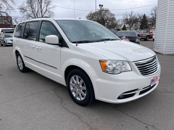 2013 Chrysler Town and Country/91k Miles/2000 DOWN! for sale in Grand Forks, ND – photo 4