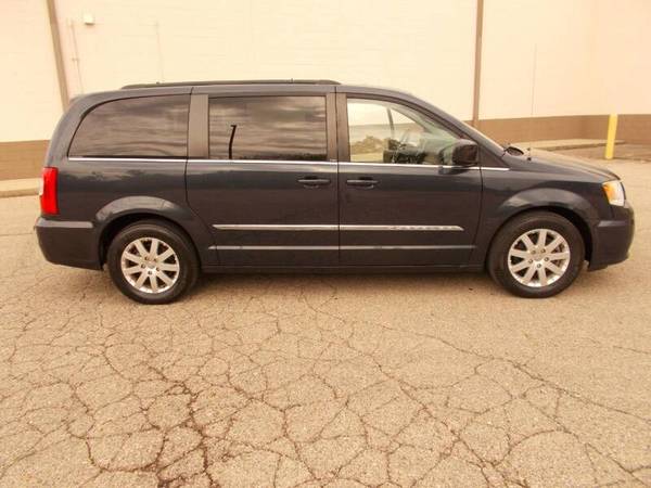 2013 CHRYSLER TOWN COUNTRY LEATHER DVD CAMERA WARRANT LQQK for sale in New Lebanon, OH – photo 3