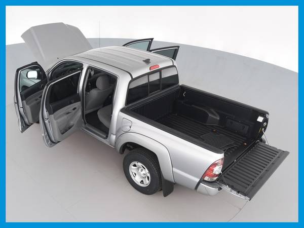 2015 Toyota Tacoma Double Cab PreRunner Pickup 4D 5 ft pickup Silver for sale in Arlington, District Of Columbia – photo 17