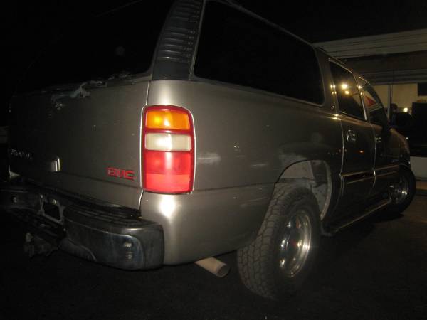 2002 GMC YUKON XL SLT - 5.3 - V8 - cars & trucks - by dealer -... for sale in East Meadow, NY – photo 6