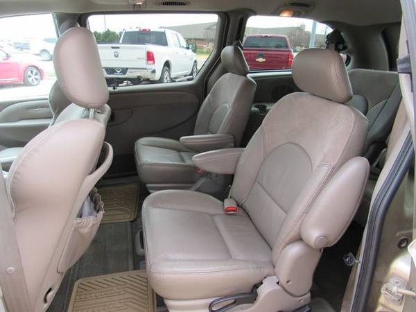 2003 Chrysler Town & Country - 3mo/3000 mile warranty! - cars & for sale in York, NE – photo 11