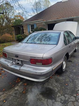 1995 chevrolet caprice, cheap - cars & trucks - by owner - vehicle... for sale in Burtonsville, District Of Columbia – photo 5
