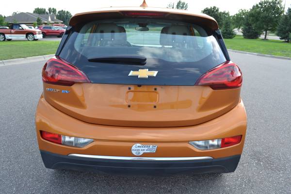 2017 Chevy Bolt LT Hatchback ** CLEAN CARFAX ** WARRANTY * FINANCING... for sale in Ramsey , MN – photo 4