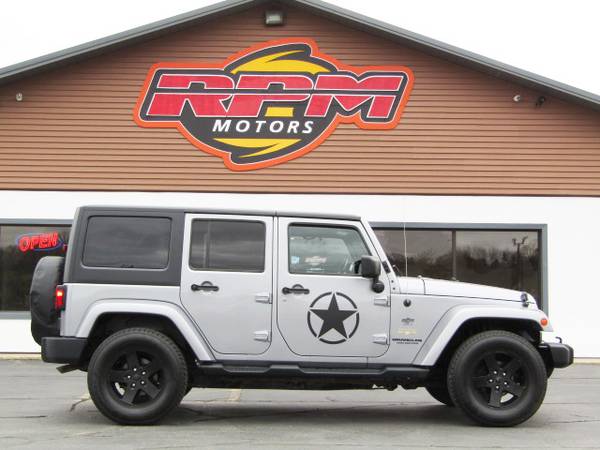 2015 Jeep Wrangler Unlimited/4WD 4dr Sahara - - by for sale in New Glarus, WI – photo 4