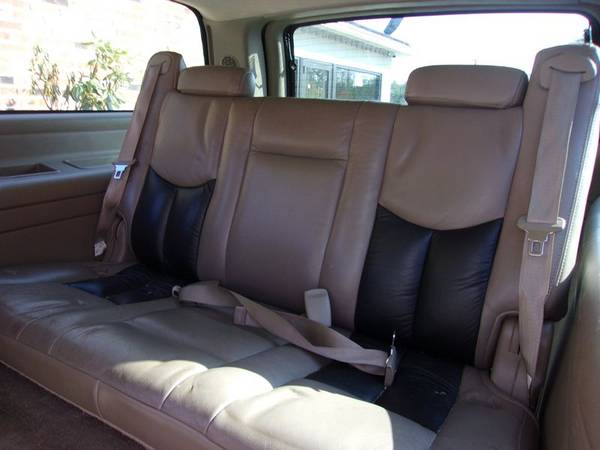 2005 Chevy Suburban LS Seats-9, 301k Miles, Black/Tan, Very Clean!!... for sale in Franklin, NH – photo 13