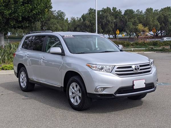 2011 Toyota Highlander 4x4 4WD Four Wheel Drive SKU: BS064348 - cars for sale in Irvine, CA – photo 3