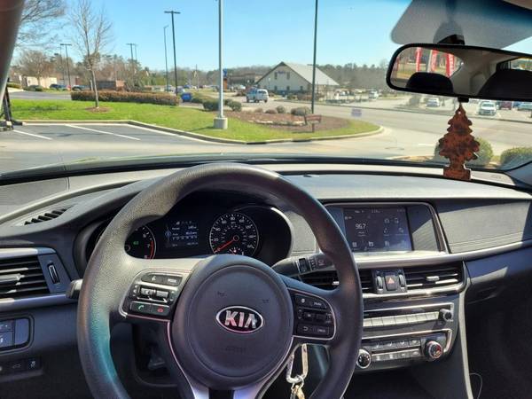 2018 Kia Optima for sale in Knoxville, TN – photo 4