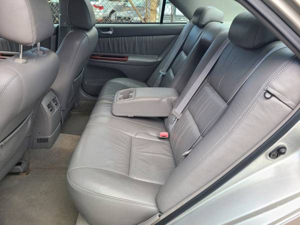 2004 Toyota Camry XLE 4 Cyl with Leather interior! for sale in Jamaica, NY – photo 10