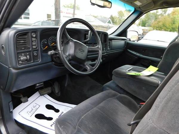 2000 Chevrolet Silverado 1500 LS - - by dealer for sale in Des Moines, IA – photo 7