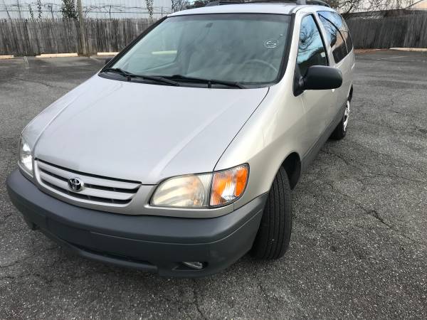 2001 Toyota Sienna LE 1 owner - - by dealer - vehicle for sale in Charlotte, NC – photo 2