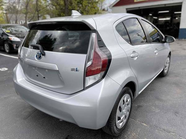 2016 Toyota Prius c Two 50mpg 21000 miles PKG2 Hybrid 1 owner clean for sale in Walpole, RI – photo 8